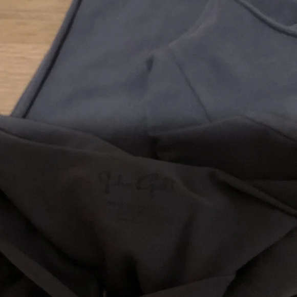 Brandy Melville Navy off the shoulder top - Picture 3 of 3